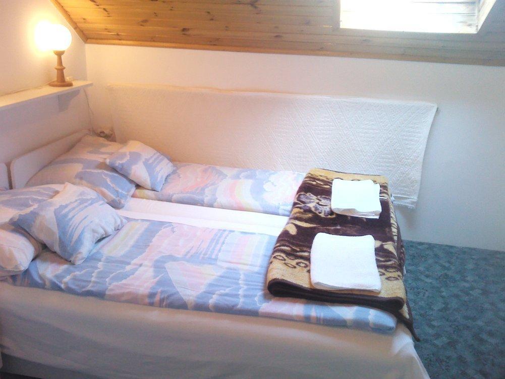 Napfeny Apartment Кестхей Номер фото