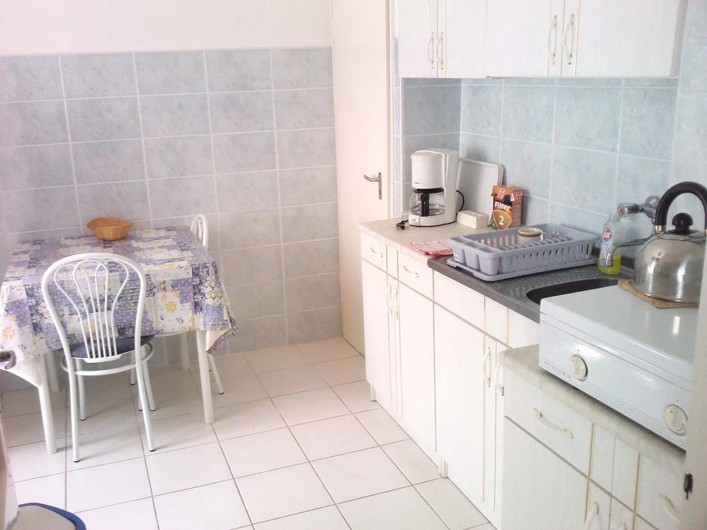 Napfeny Apartment Кестхей Номер фото