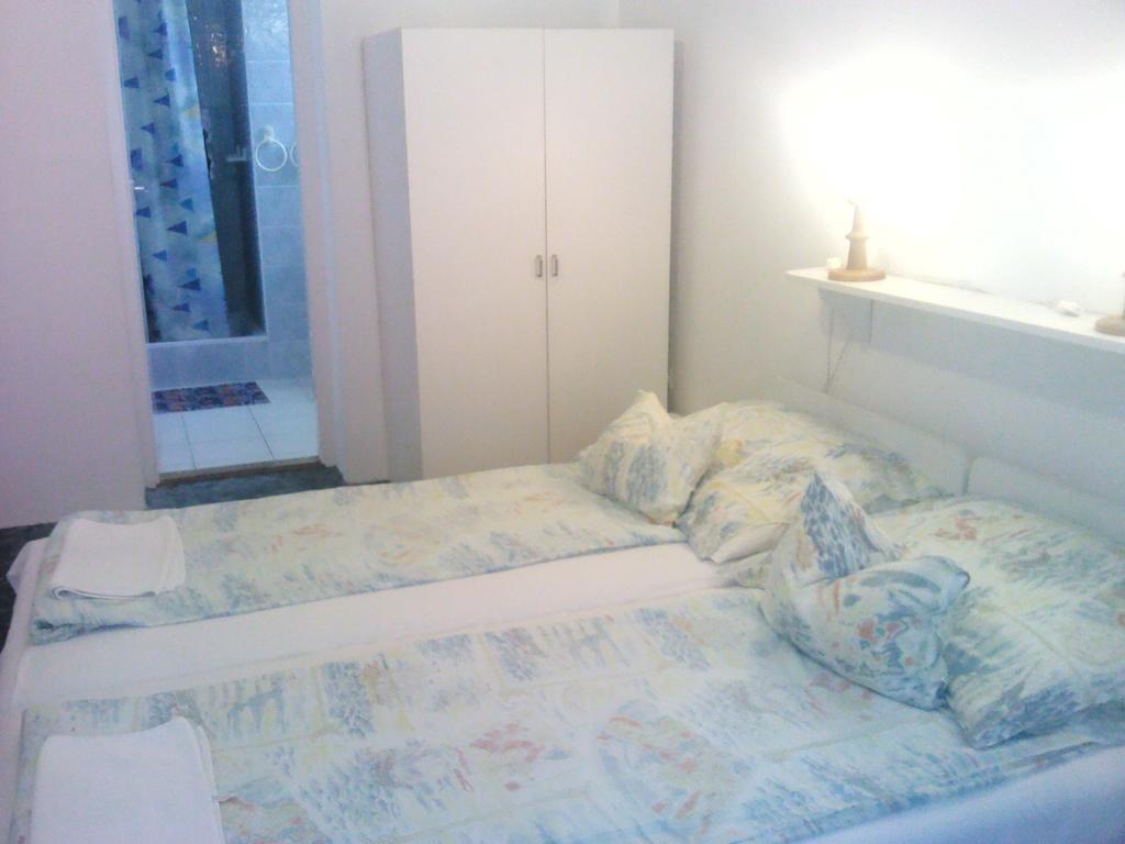 Napfeny Apartment Кестхей Номер фото